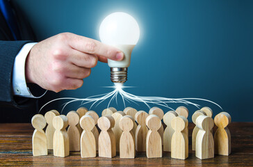 上哪儿找一年级要讲的故事呀儿？