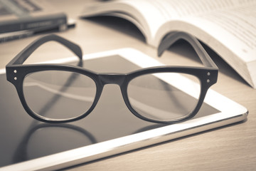 中国历史上在世界上最强大的时候、最屈辱的时候、最繁荣的时候分别是哪个朝代